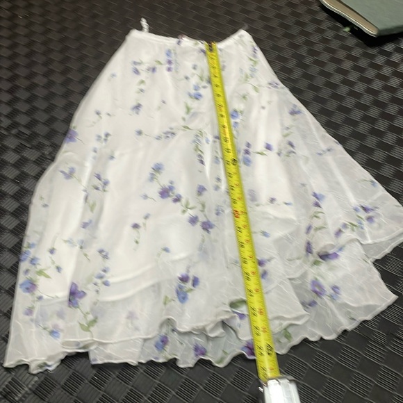 r n kidz white two piece with purple floral design. skirt and top set - Picture 10 of 11